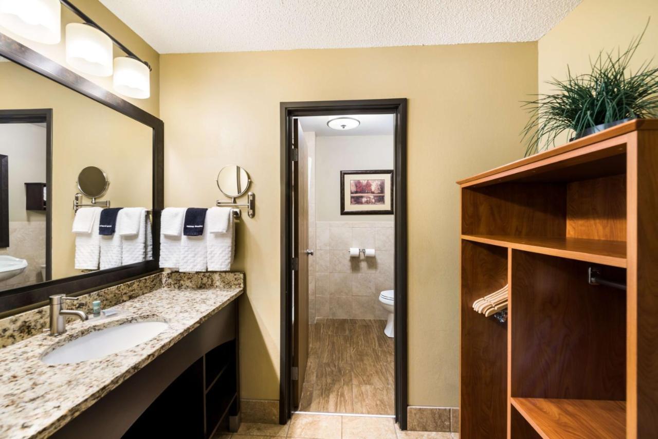 Best Western Derby Inn Eagle River Luaran gambar